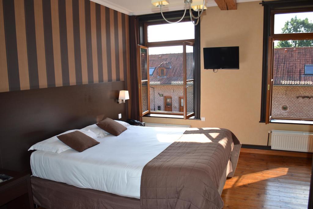 Hotel Le Domaine Des Cigognes Ennevelin Zimmer foto