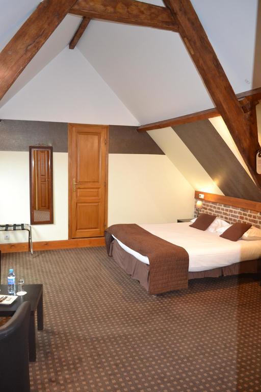 Hotel Le Domaine Des Cigognes Ennevelin Zimmer foto