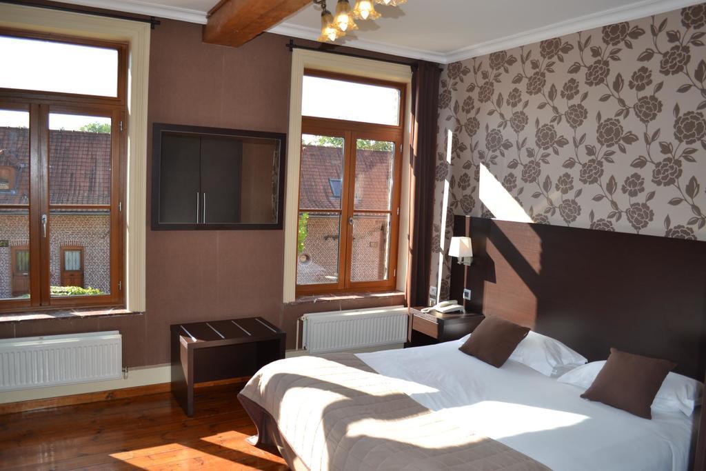 Hotel Le Domaine Des Cigognes Ennevelin Zimmer foto