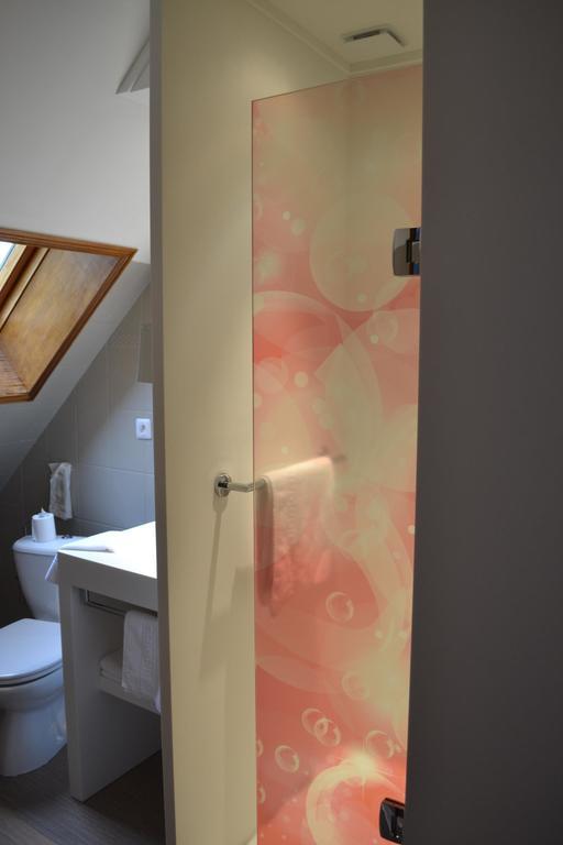 Hotel Le Domaine Des Cigognes Ennevelin Zimmer foto